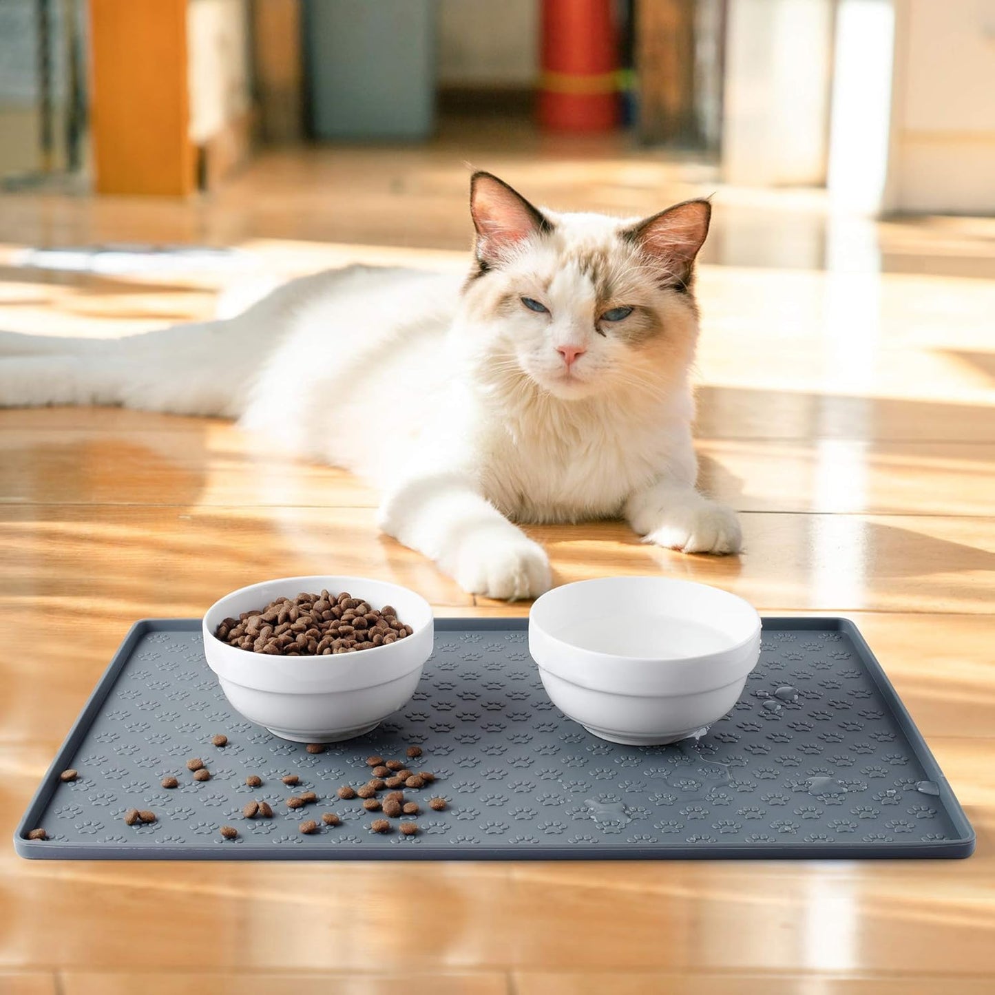 Dog Food Mat, Silicone Waterproof Cat Feeding Mat Raised Edges, Nonslip Pet Placemat Bowl Tray to Stop Food Spills and Water Messes Out to Floor, 18.9X11.8 Grey